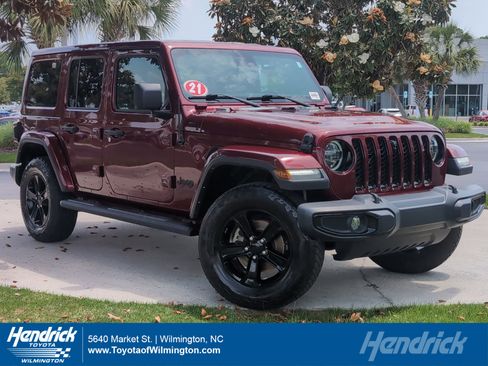 Used 2021 Jeep Wrangler Unlimited Sahara AWD/4WD image 1