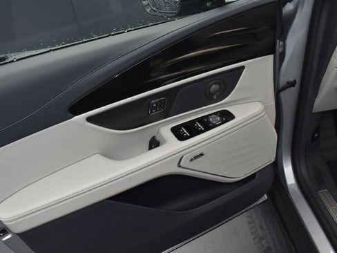 New 2026 Lincoln Nautilus Reserve w/ Jet Appearance Package image 9