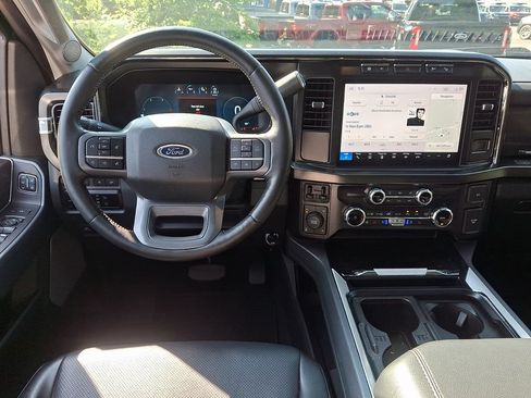 Used 2024 Ford F250 Lariat w/ FX4 Off-Road Package AWD/4WD image 11