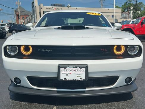 Used 2016 Dodge Challenger R/T Scat Pack RWD image 2