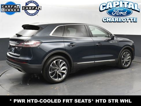 Used 2022 Lincoln Nautilus Reserve image 7