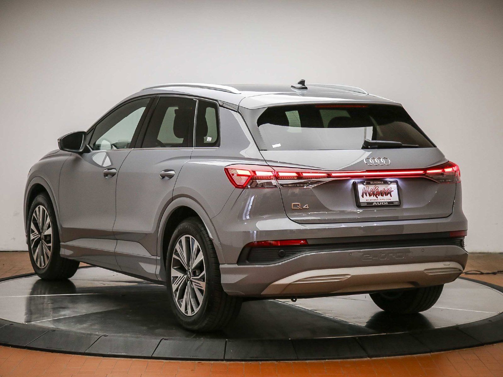 Certified 2023 Audi Q4 e-tron Premium w/ Convenience Package RWD image 2