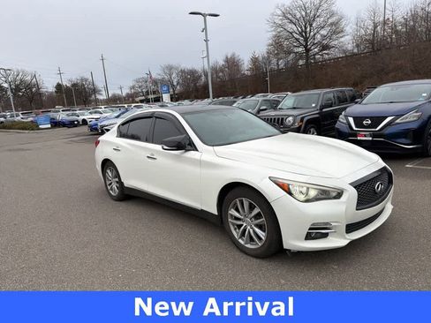Used 2016 INFINITI Q50 Premium w/ 2.0T Premium Plus Package image 1