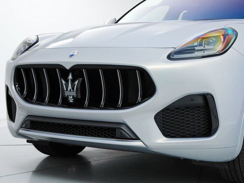 Certified 2023 Maserati Grecale Modena AWD/4WD image 9