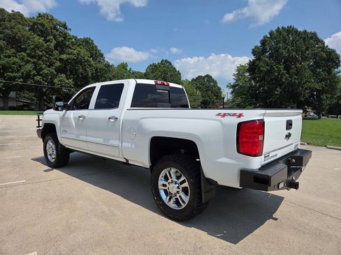 Used 2016 Chevrolet Silverado 2500 High Country w/ Duramax Plus Package AWD/4WD image 7