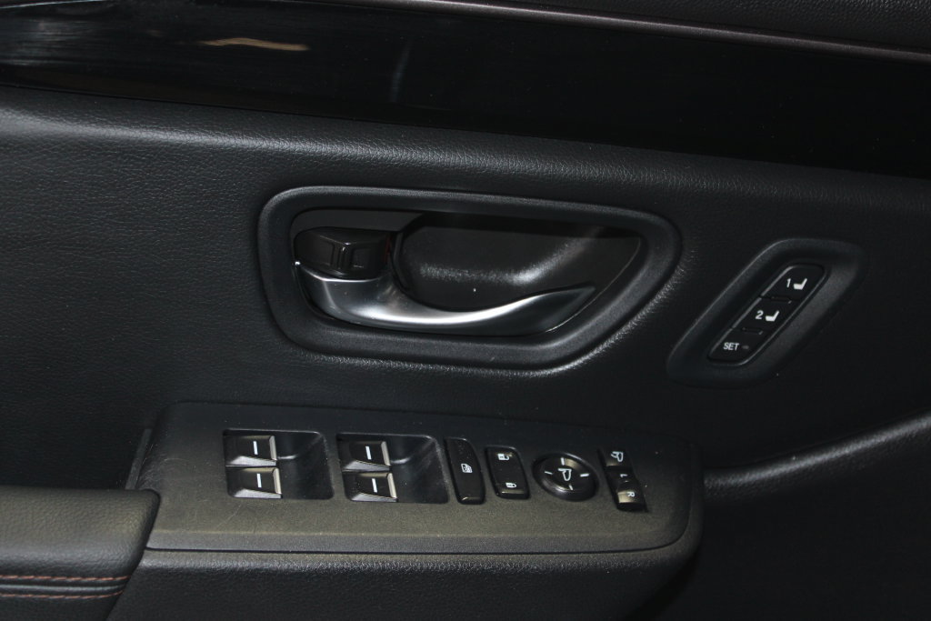 Used 2023 Honda Pilot TrailSport image 6
