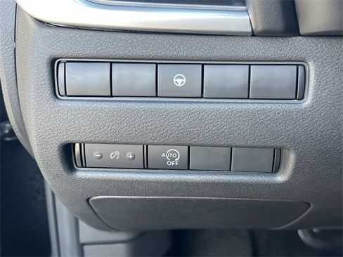 Certified 2023 Nissan Rogue SV image 15