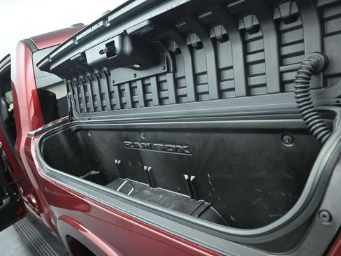 Used 2025 RAM 1500 Limited AWD/4WD image 39