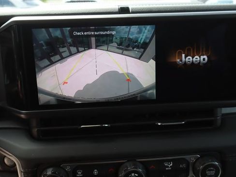 Used 2024 Jeep Wrangler Unlimited Sahara AWD/4WD image 37