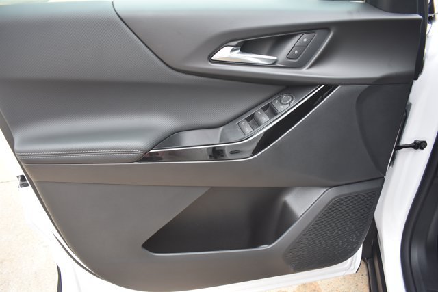 New 2027 Chevrolet Equinox LT w/ Safety and Technology Package FWD image 11