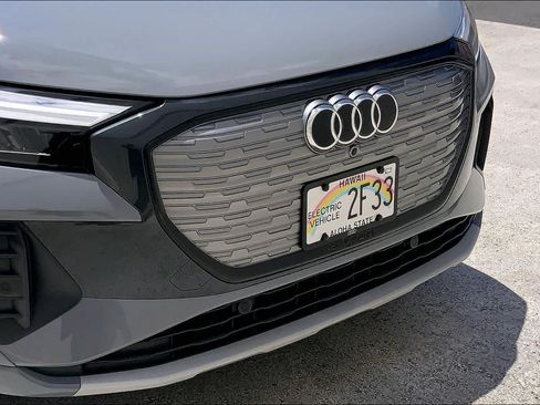 Used 2023 Audi Q4 e-tron Premium Plus w/ Premium Plus RWD image 33