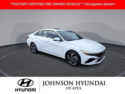 Used 2025 Hyundai Elantra Limited FWD image 2