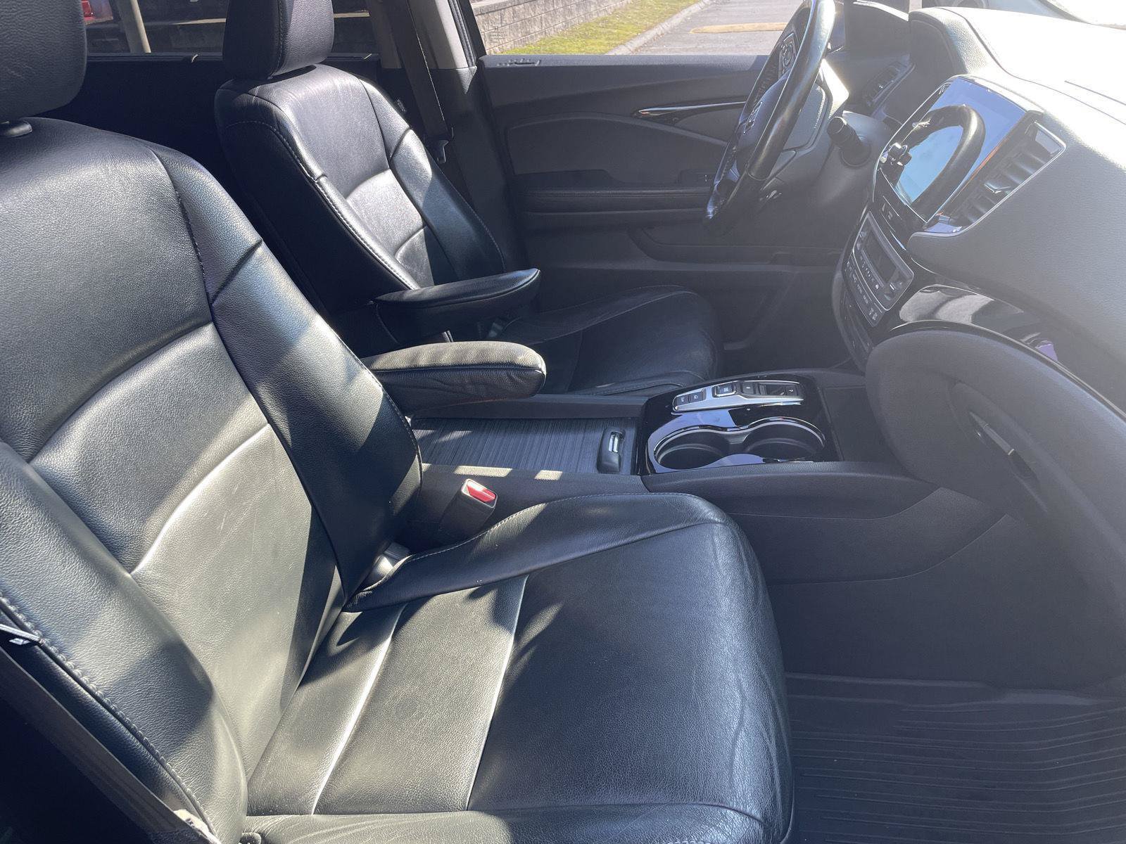 Used 2019 Honda Pilot Touring image 7