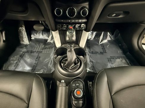 Used 2018 MINI Cooper Convertible FWD image 21