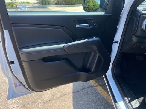 New 2026 Chevrolet Colorado LT RWD image 10