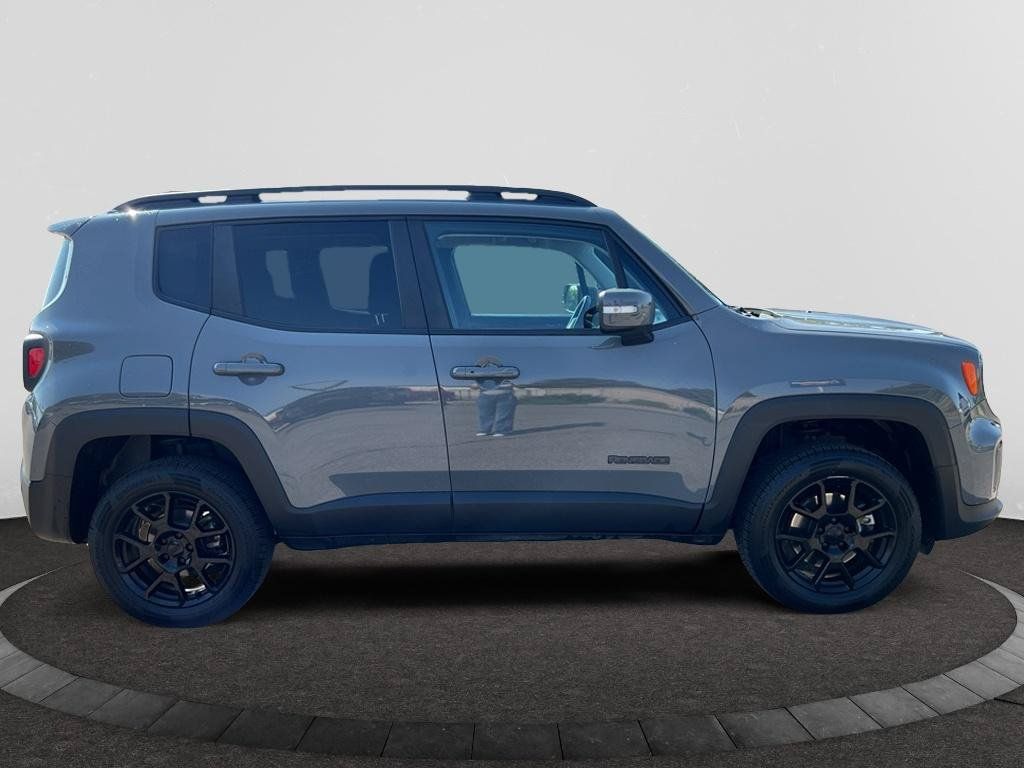 Used 2020 Jeep Renegade Altitude AWD/4WD image 2