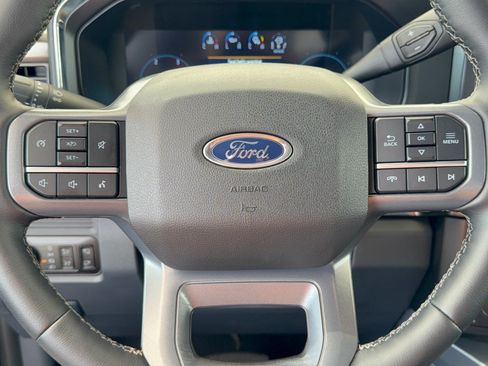 Used 2026 Ford F250 Lariat w/ Chrome Package AWD/4WD image 10