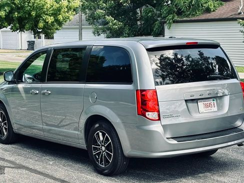 Used 2018 Dodge Grand Caravan SE FWD image 10