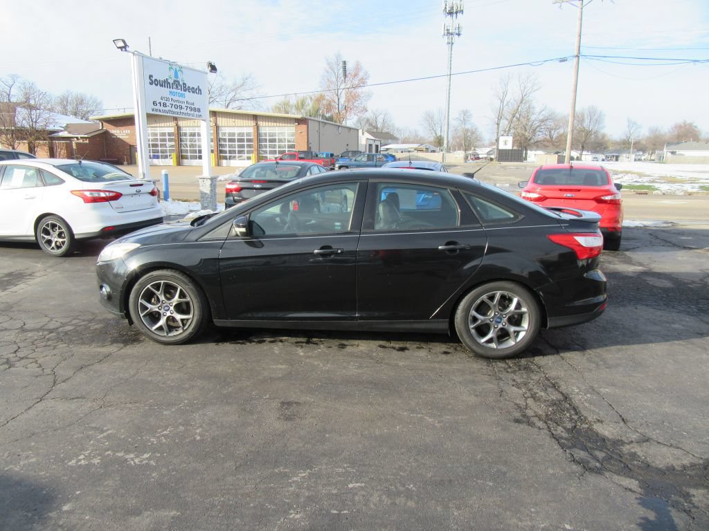 Used 2014 Ford Focus SE w/ Equipment Group 201A FWD image 8