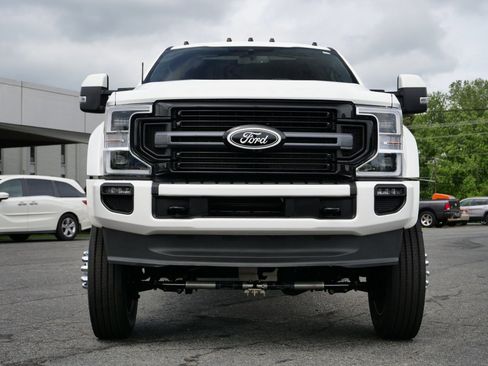 Used 2022 Ford F450 Lariat w/ Lariat Ultimate Package AWD/4WD image 2