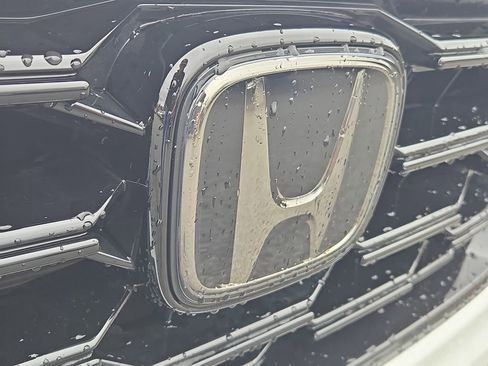 Used 2023 Honda CR-V EX image 4