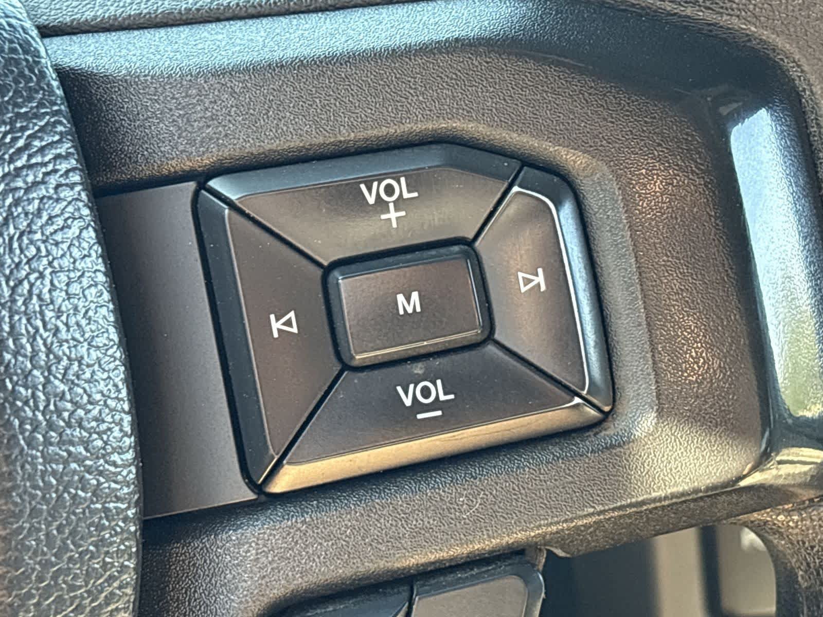 Used 2021 Ford F250 XL w/ Power Equipment Group AWD/4WD image 18
