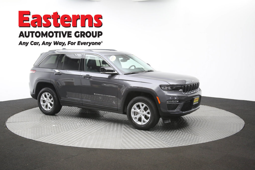 Used 2023 Jeep Grand Cherokee Limited AWD/4WD image 52
