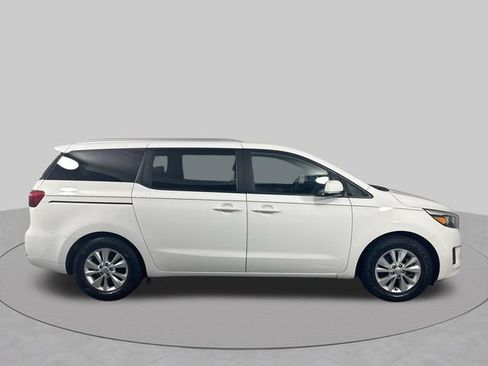 Used 2016 Kia Sedona LX w/ LX Convenience Package FWD image 35