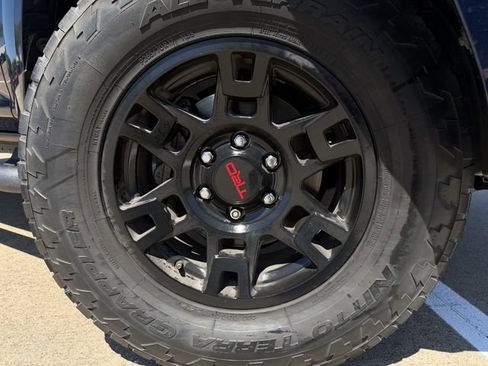 Used 2023 Toyota 4Runner SR5 Premium w/ Moonroof Package image 11