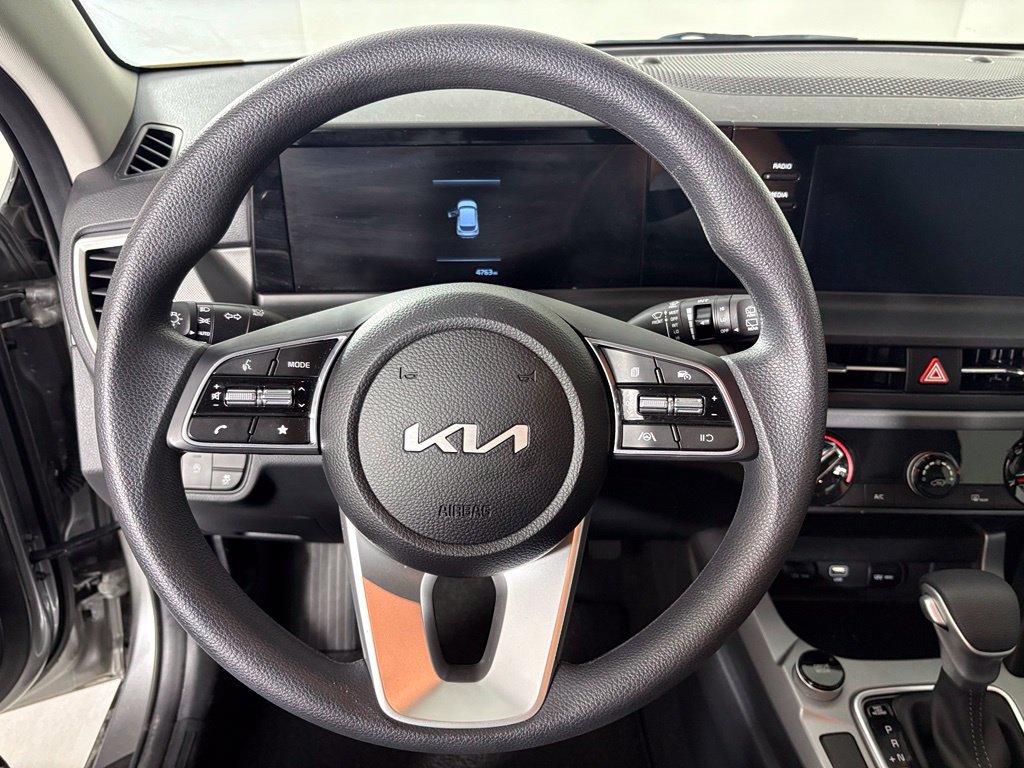 New 2026 Kia Seltos LX FWD image 23