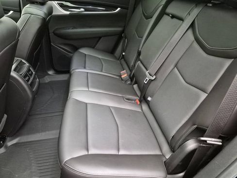 Certified 2023 Cadillac XT5 Premium Luxury w/ LPO, Floor Liner Package AWD/4WD image 22