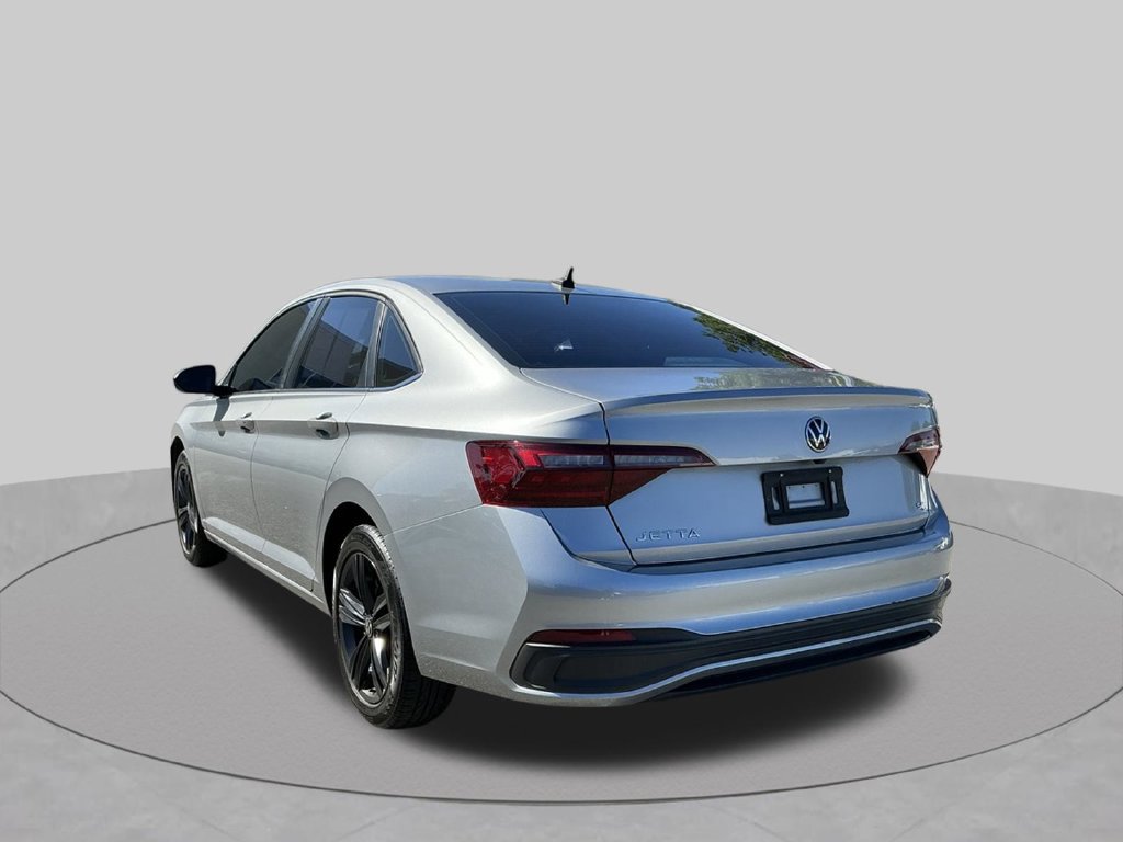 Used 2022 Volkswagen Jetta SE FWD image 6