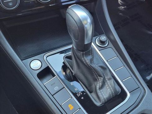 Used 2021 Volkswagen Jetta R-Line FWD image 12