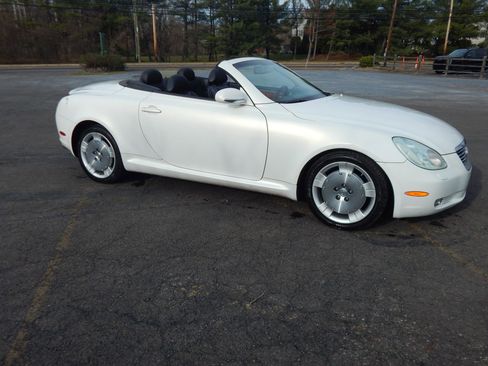 Used 2005 Lexus SC 430 Convertible w/ Preferred Accessory Pkg image 5