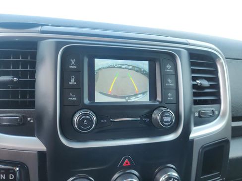 Used 2022 RAM 1500 Classic SLT image 24