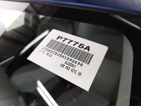 Used 2017 Toyota Prius C Four image 28