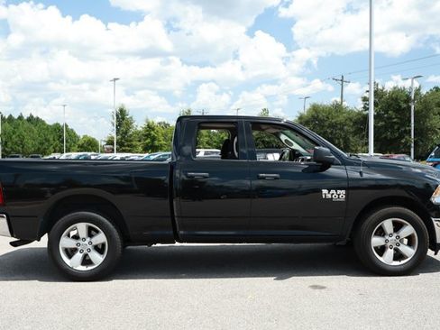 Used 2024 RAM 1500 Classic SLT AWD/4WD image 4