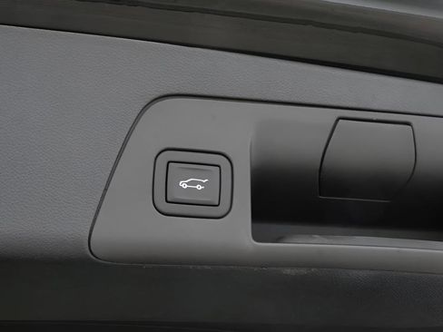 Used 2024 Buick Envision Avenir image 34