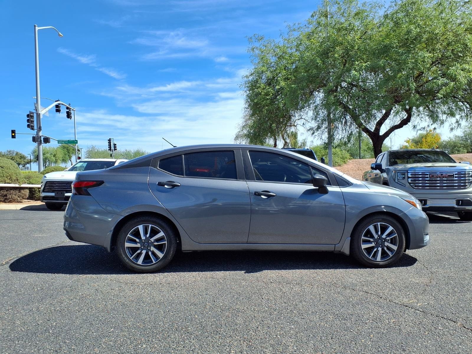 Used 2023 Nissan Versa S w/ S Plus Package FWD image 4