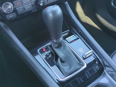 Used 2024 Jeep Compass Latitude image 15