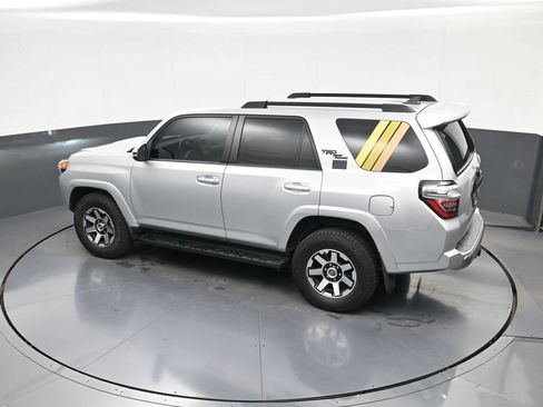 Used 2021 Toyota 4Runner TRD Off-Road Premium AWD/4WD image 30