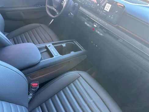 New 2026 Kia EV9 Land AWD/4WD image 17