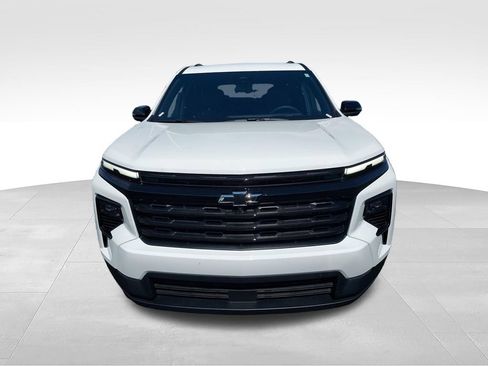 New 2027 Chevrolet Traverse LT w/ Midnight/Sport Edition FWD image 8