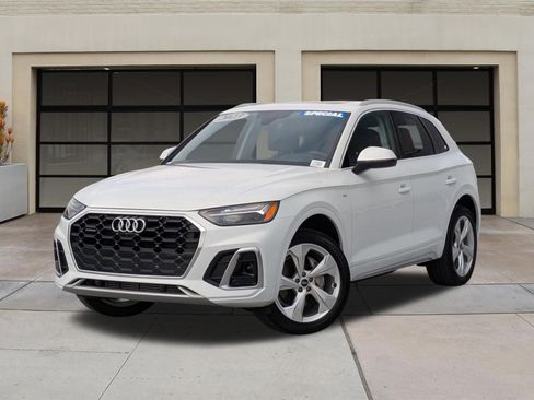 Used 2023 Audi Q5 2.0T Premium Plus w/ Premium Plus Package AWD/4WD image 3