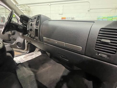 Used 2014 GMC Sierra 2500 SLE w/ SLE Preferred Package image 23