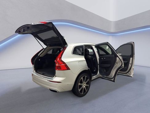 Used 2018 Volvo XC60 T5 Inscription w/ Convenience Package image 12
