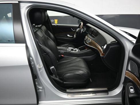 Used 2016 Mercedes-Benz S 550 4MATIC Sedan image 46