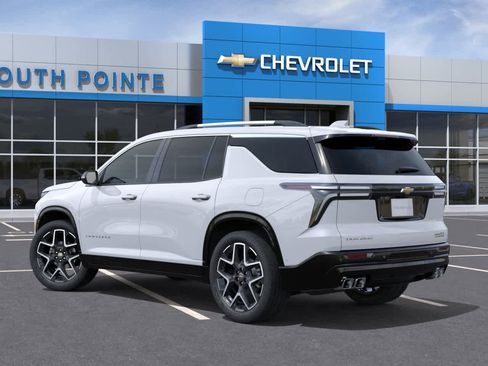 New 2026 Chevrolet Traverse High Country w/ LPO, Floor Liner Package FWD image 3