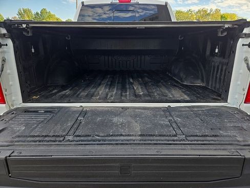 Used 2023 Ford F150 Platinum w/ FX4 Off-Road Package image 27