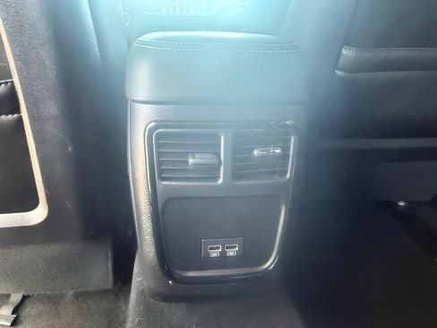 Used 2022 Chrysler 300 S w/ Safetytec Plus Group image 16